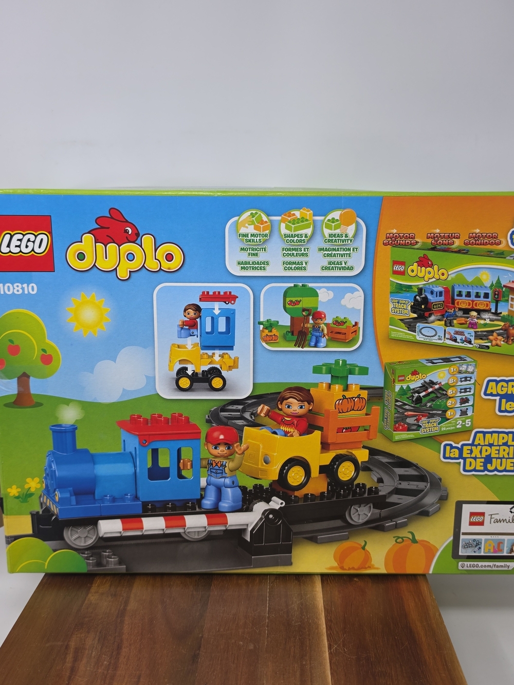 Lego Duplo Blue Train with Yellow and Red Cars - Picture 2 of 3
